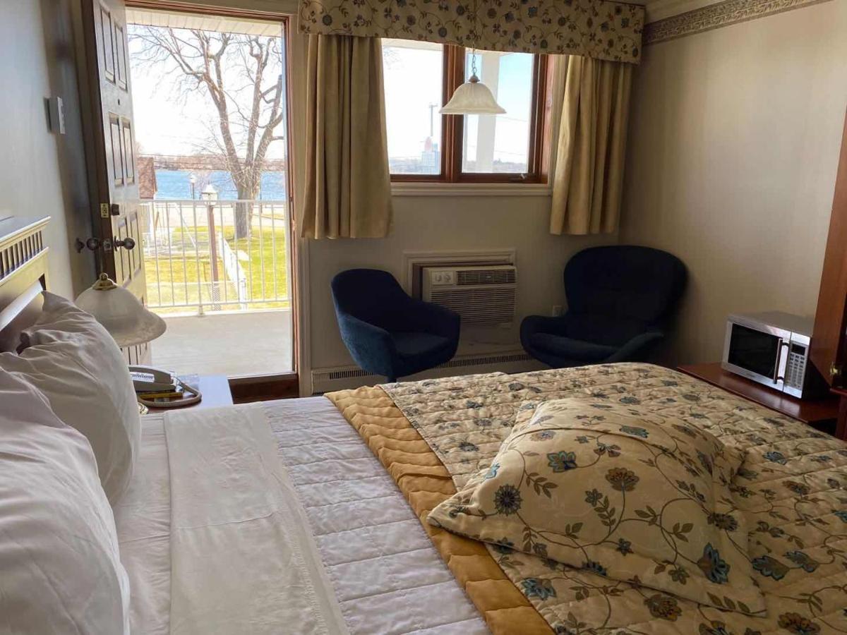 Auberge Harris サン・ジャン・シュル・リシュリュー エクステリア 写真